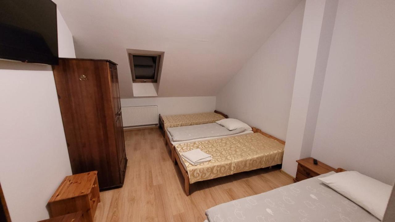 Zlota Roza Hotel Sedziszow Bagian luar foto
