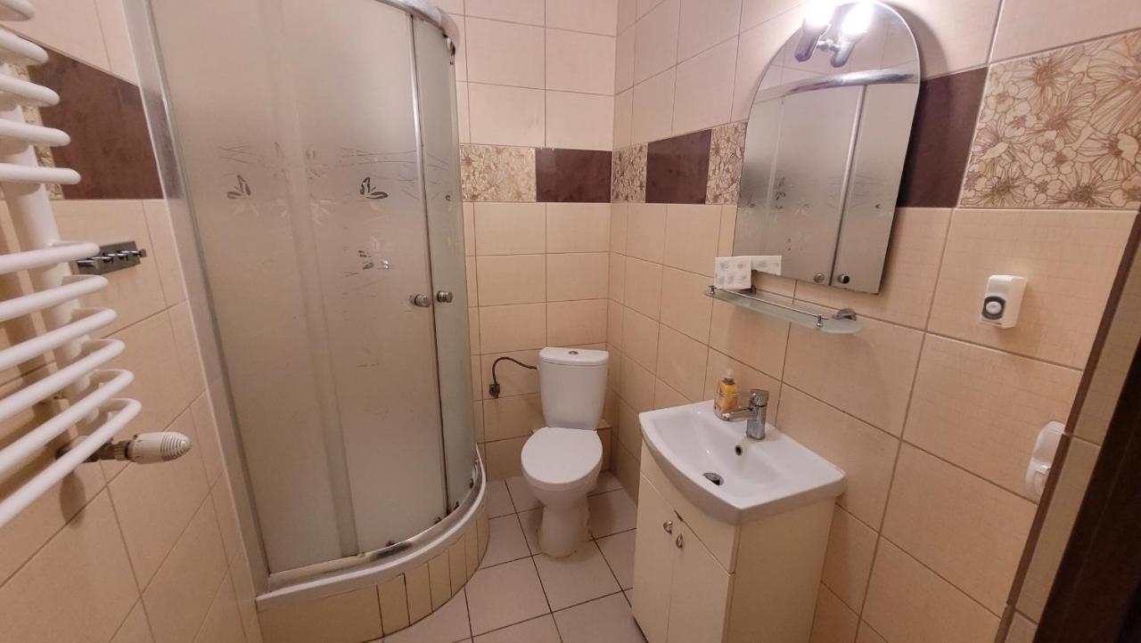 Zlota Roza Hotel Sedziszow Bagian luar foto