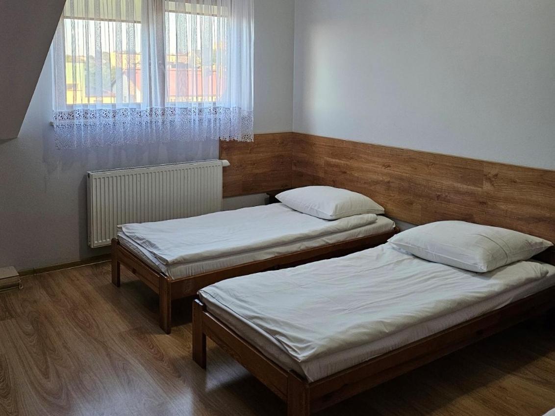 Zlota Roza Hotel Sedziszow Bagian luar foto